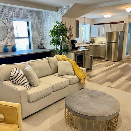 Modern Fully Renovated Suite & Loft In Downtown Трентон Экстерьер фото